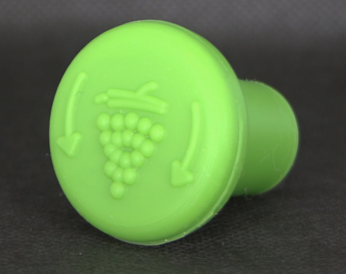 Premium Airtight Wine Bottle Stopper Set (5-Pack) | Leak-Proof Silicone | Preserve Freshness & Horizontal Storage | Vin Table Grape Logo